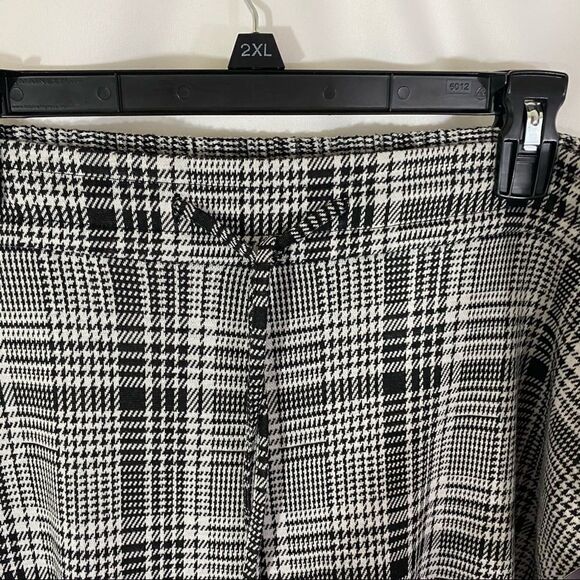 Ava and Viv Mid Rise Pull on Knit Pants - Picture 5 of 5